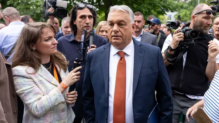 Orbán Viktor: Nem adom fel, míg egy darabban látsz - videó