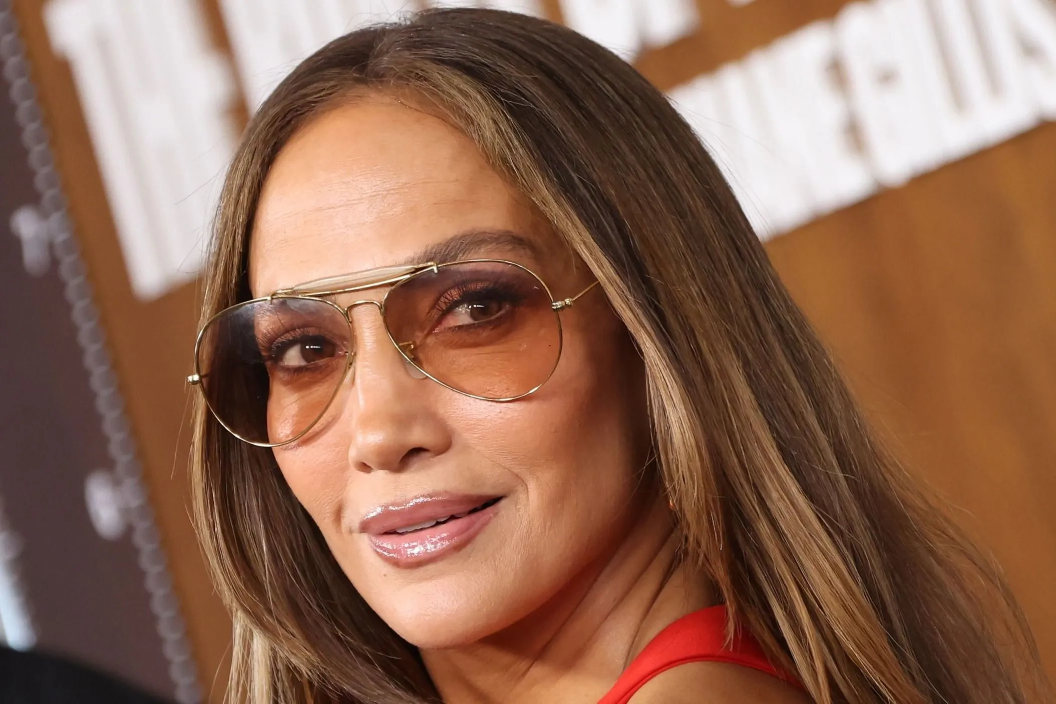 Jennifer Lopez videójával Ben Afflecknek üzenhetett
