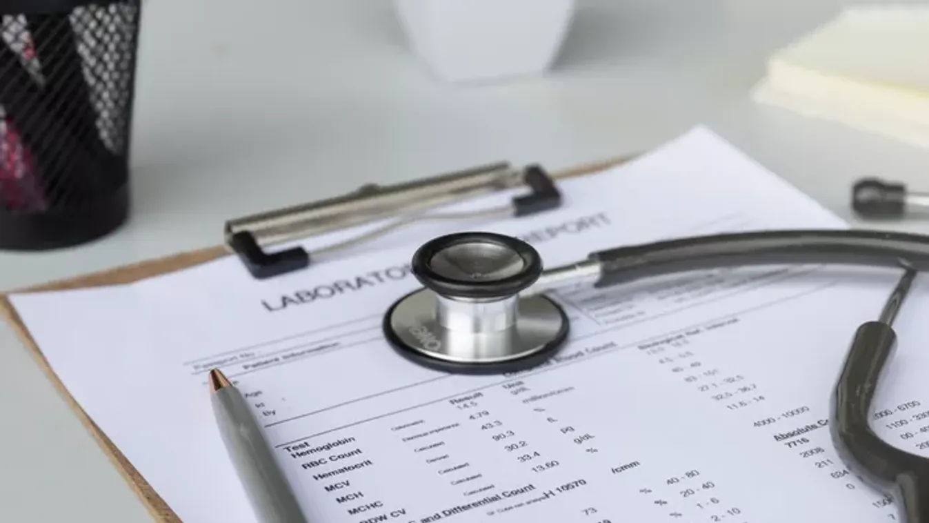 A fiatal vizeletében buborékok jelentek meg: az orvosok azt mondták, ne aggódjon... most transzplantációs várólistán van