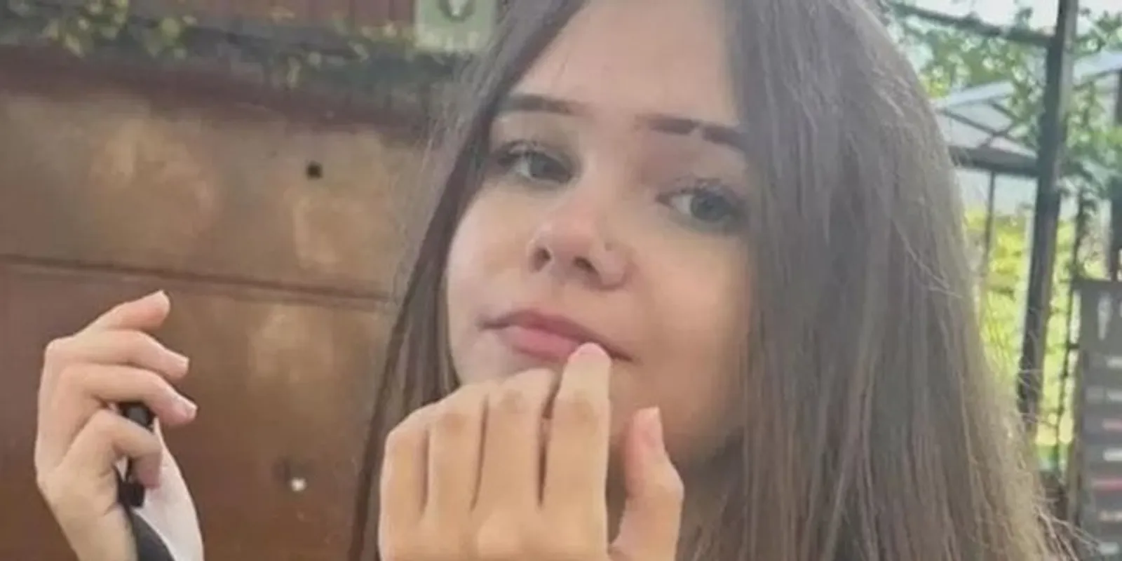 A hetedikről lökte a halálba 13 éves barátnőjét  a gyilkos
