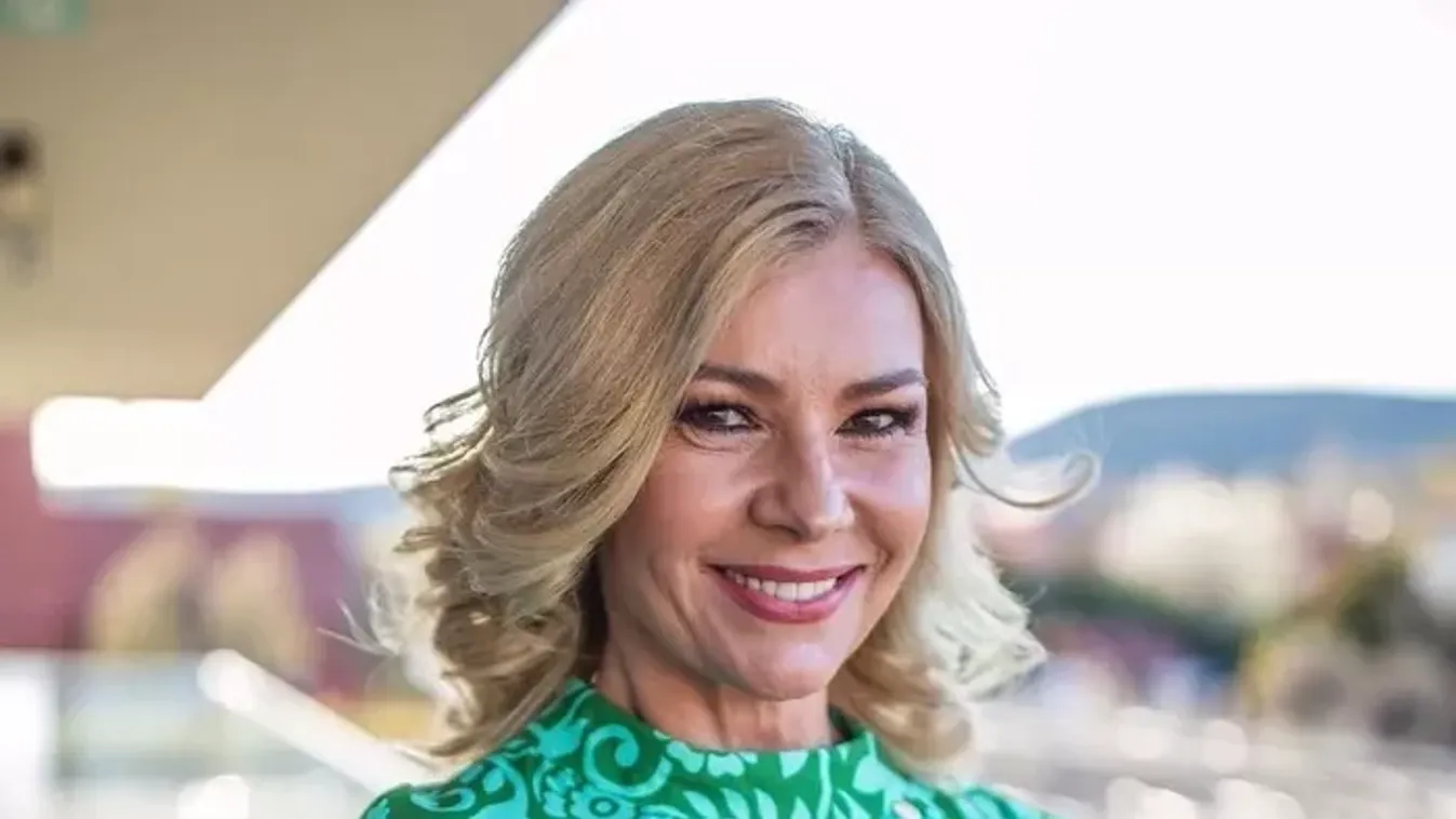 Ijesztően nagyot esett Barta Sylvia, így van most a műsorvezető!
