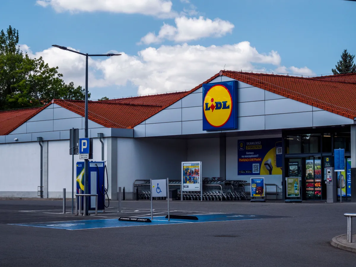 A boltok különféle kupon- és hűségprogramot kínálnak, a Lidl most újított