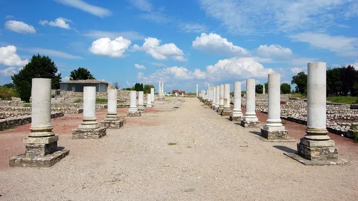 Római luxus és szakrális központ vár Fejér vármegyében