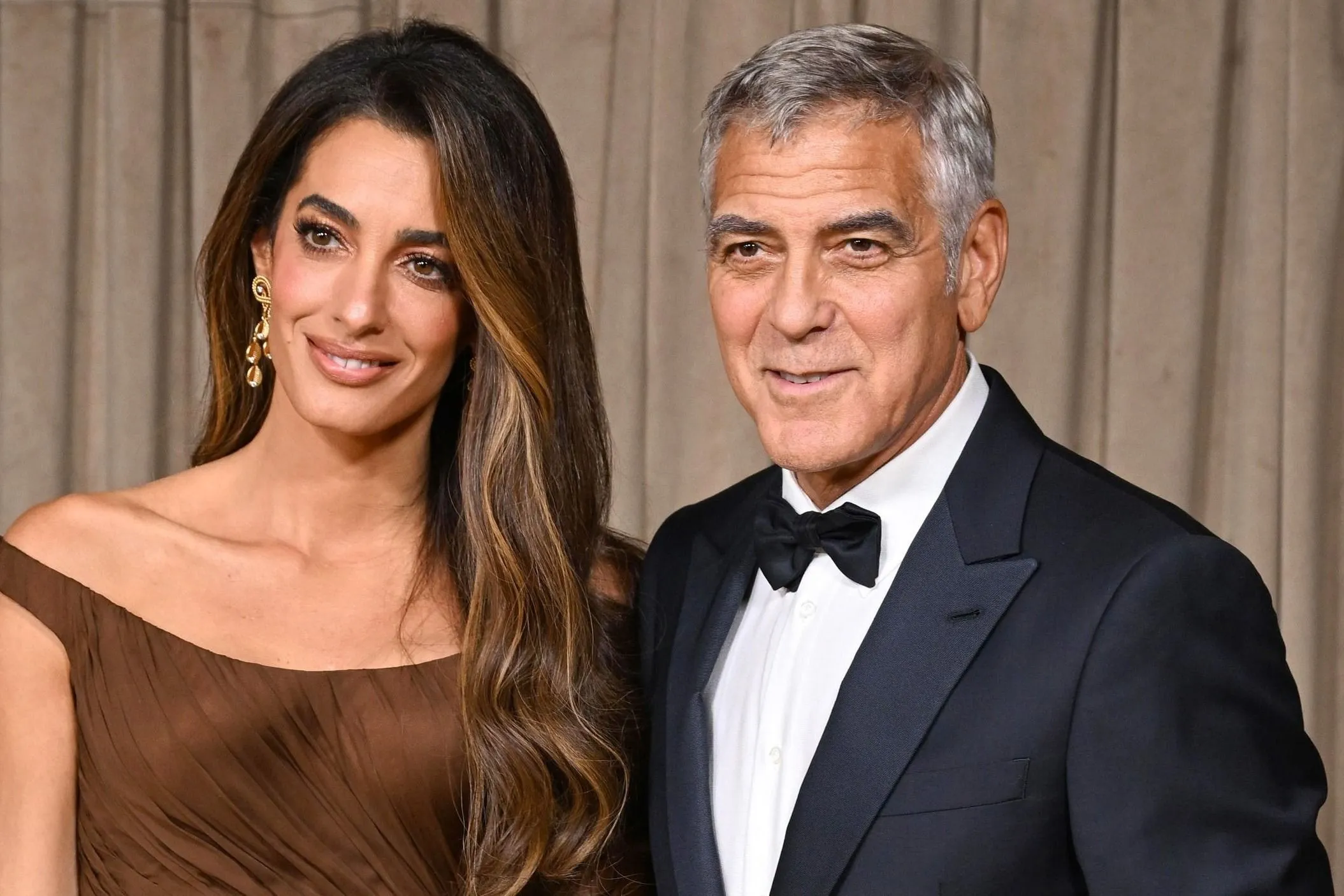 George Clooney menekülni kényszerült otthonából
