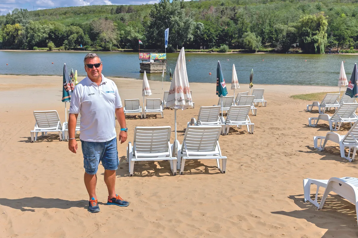 Klausmann Viktor domonyvölgyi strandján.