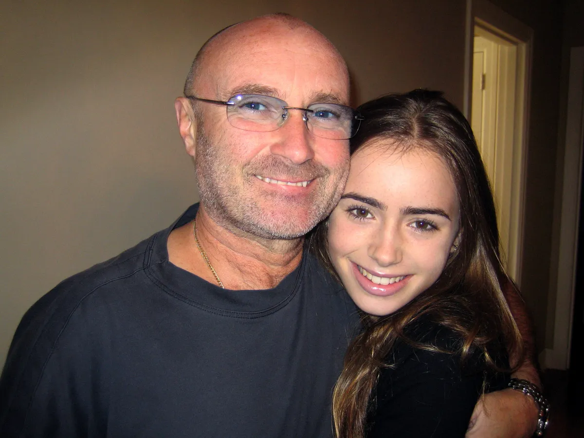Phil Collins lánya, Lily Collins azt hitte nem lesz több közös pillanata apjával