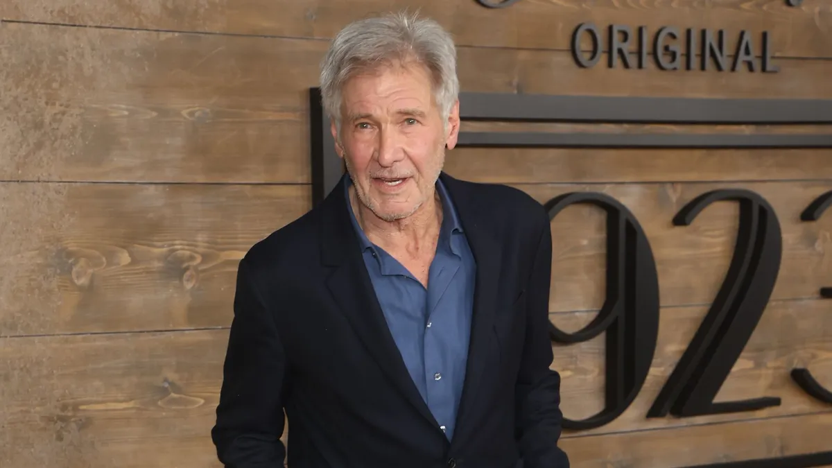 Harrison Fordnak is van civil foglalkozása.