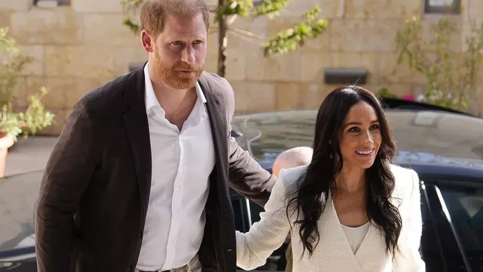 Kiakadtak a britek a visszaköltöző Harry hercegék miatt