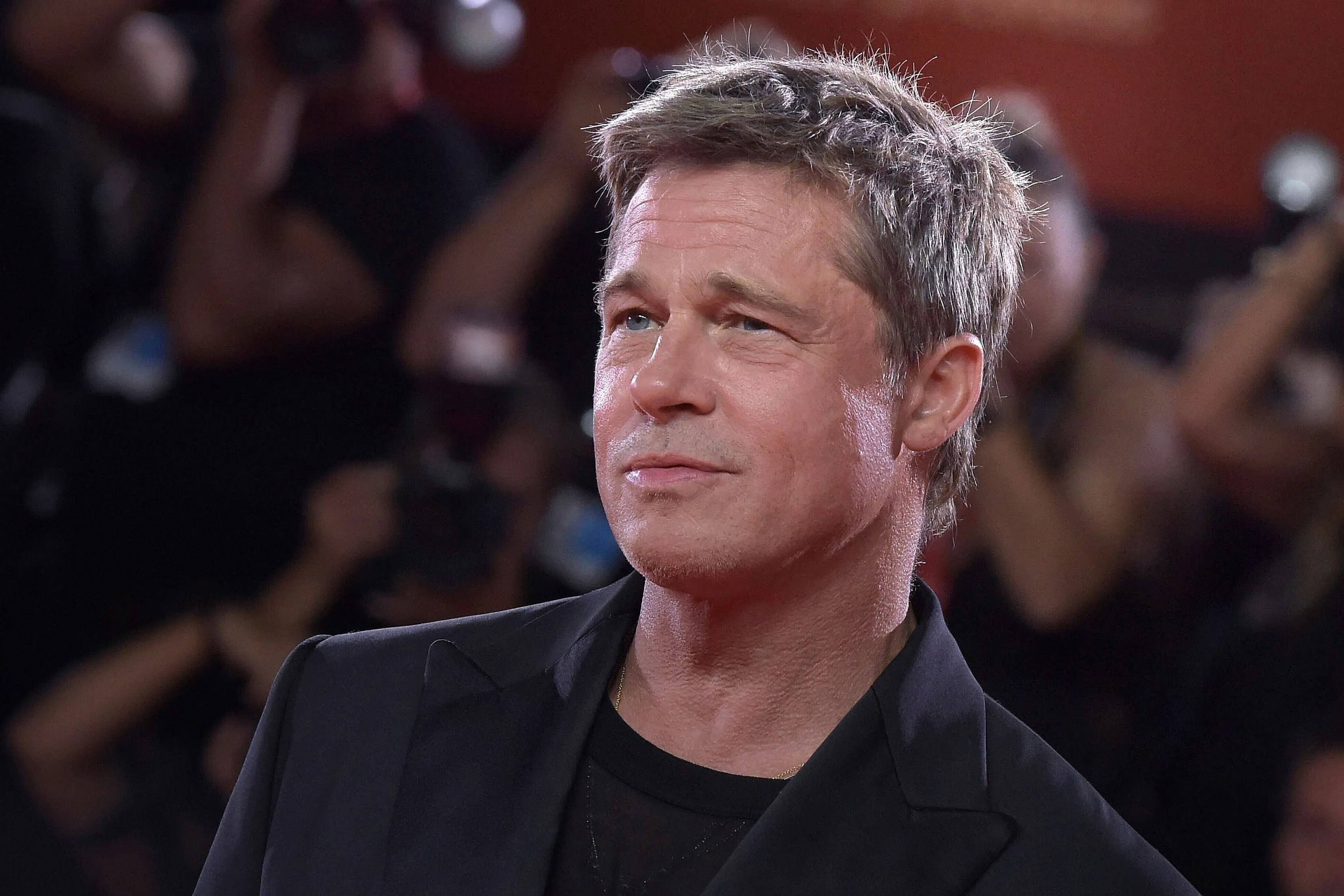 Brad Pitt újra veszélyben van? Visszacsúszott az alkoholra