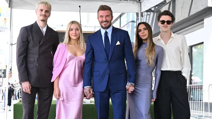 Döbbenetes összeget ér a Beckham-lány fesztiválszettje