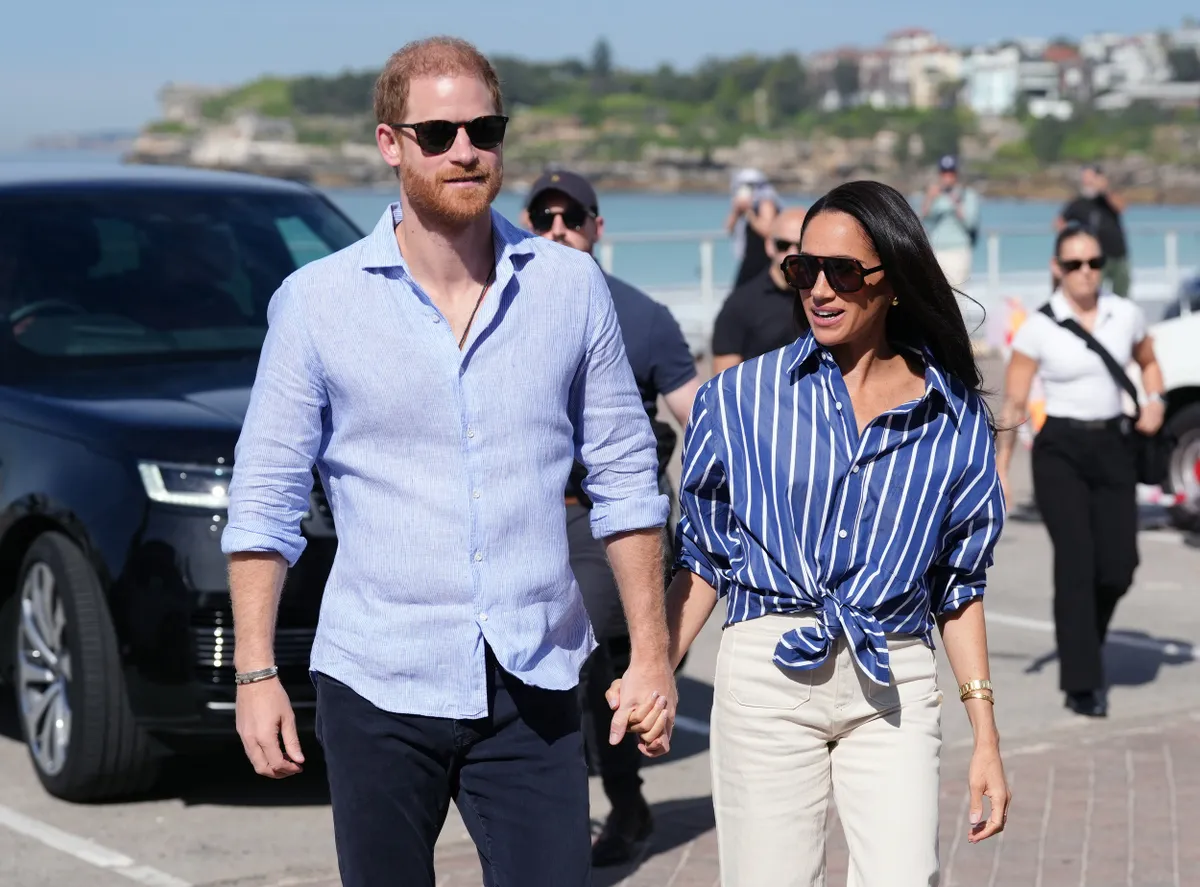 Meghan Markle a tűzzel játszik: Károly király keményen visszavághat