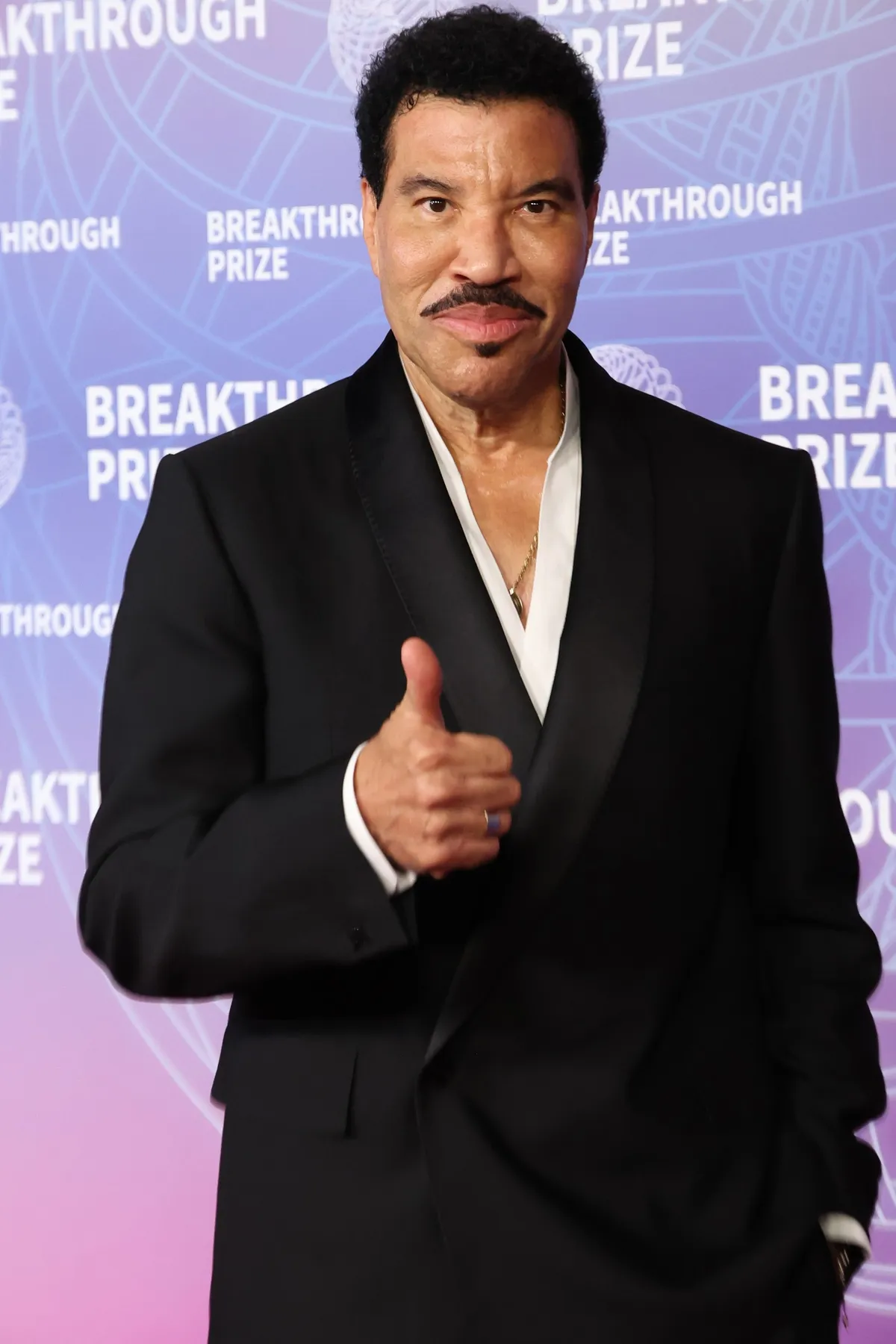 Az új fotók alapján úgy tűnik, Lionel Richie egészsége újra a régi.