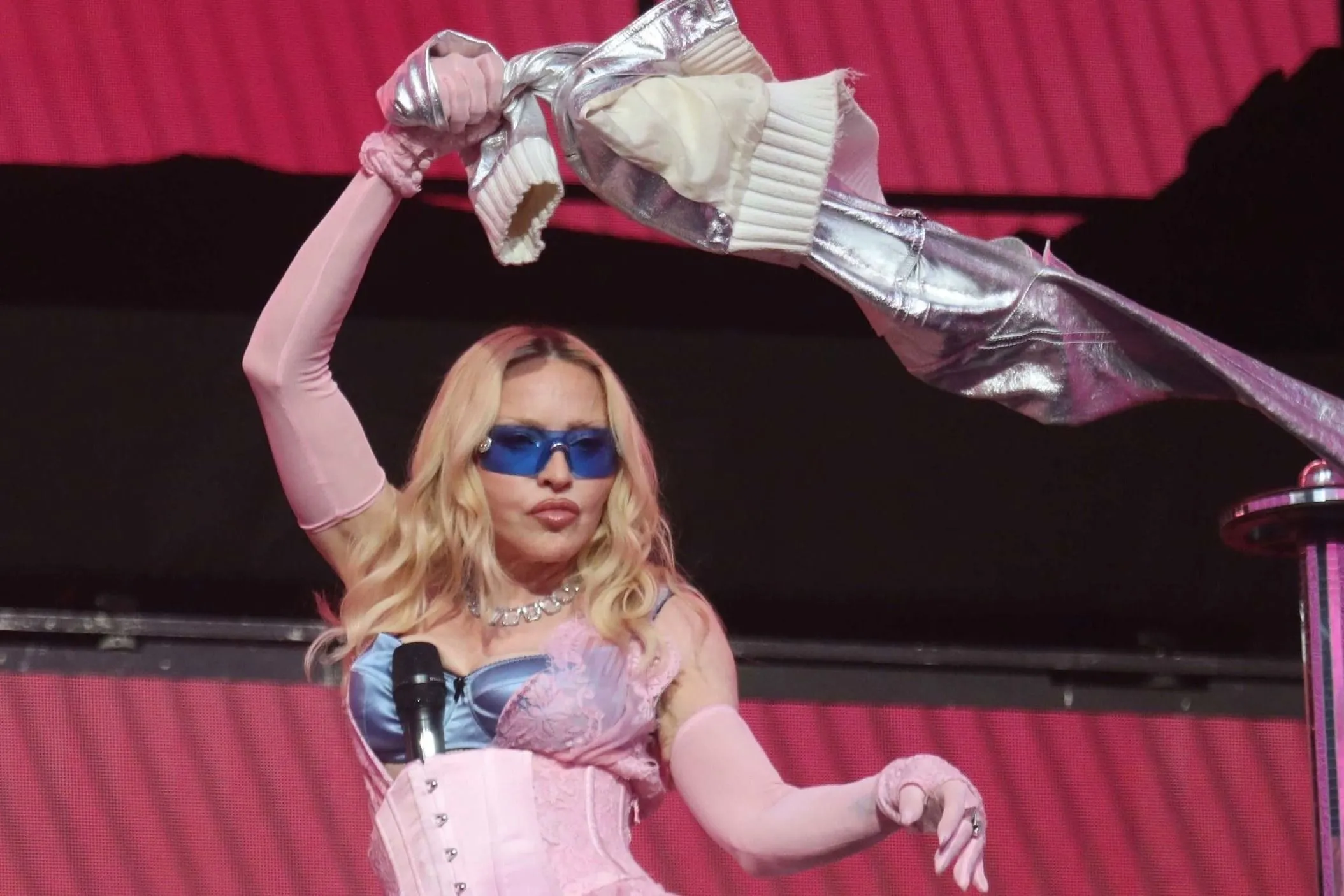 Madonna merész show-val nyitotta meg a 2026-os MTV VMA-t