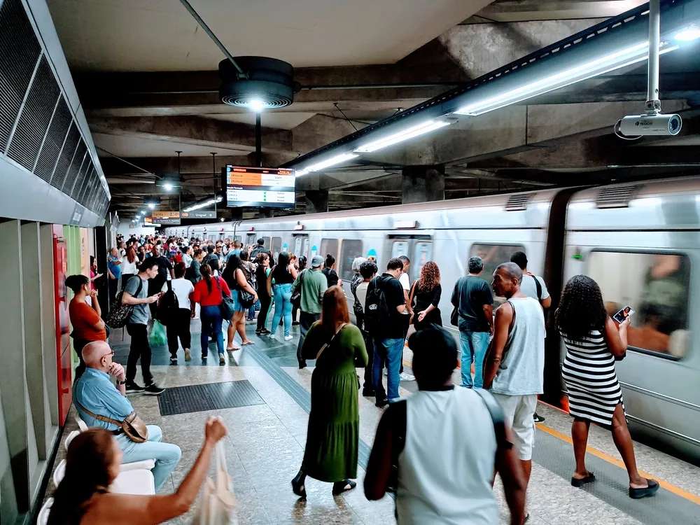 Tömegközlekedés metróval