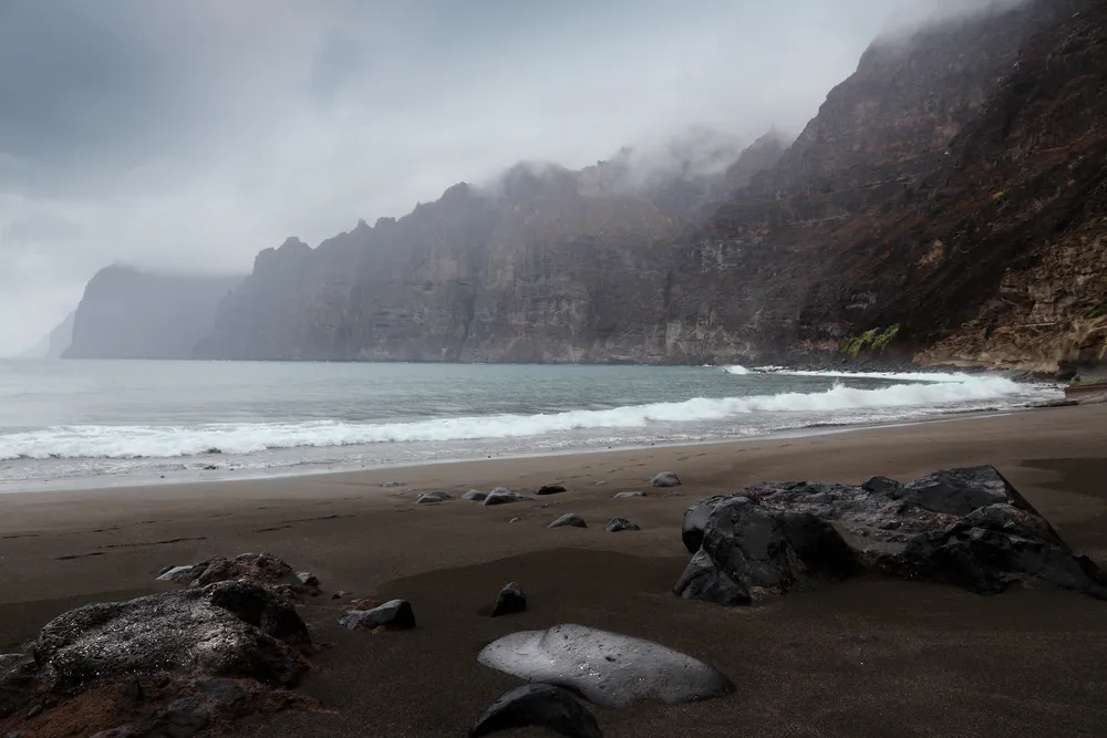 Gigantes,Cliff,Landscape,With,Black,Beach.,Tenerife,Island,Nature.,Atlantic