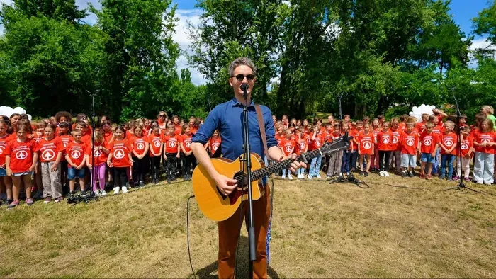 Több mint 130 videoklip készült egyetlen magyar dalból