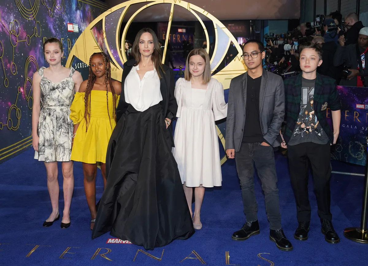 Angelina Jolie gyerekei maximálisan kiállnak az anyjuk mellett.