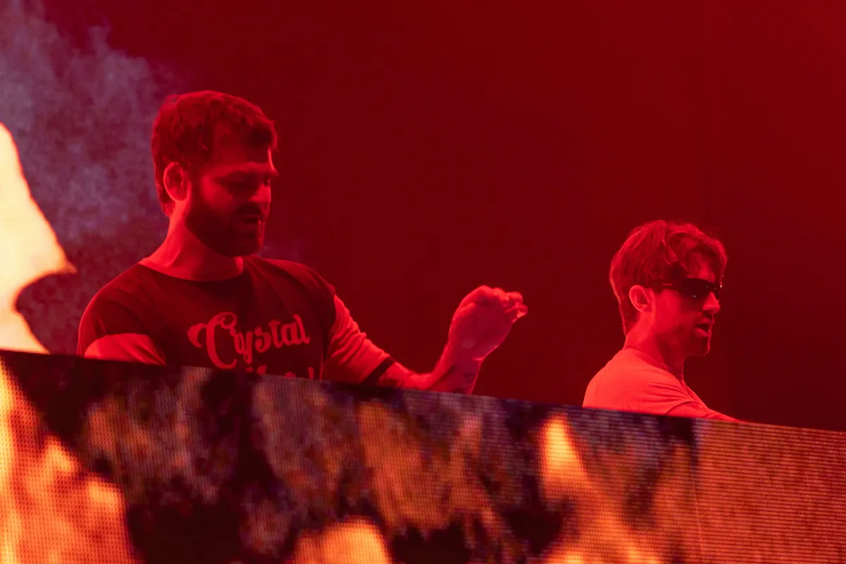The Chainsmokers koncertjén 14 embert kórházba szállítottak tömeges rosszullét miatt