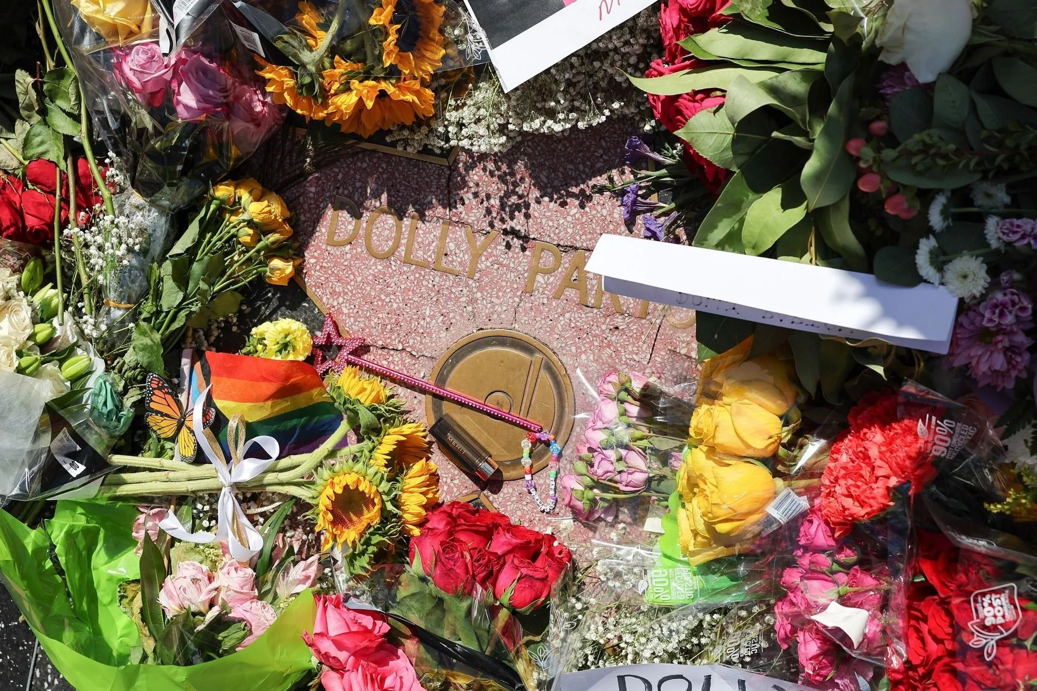 Dolly Parton csillagát megrongálták a Walk of Fame-en