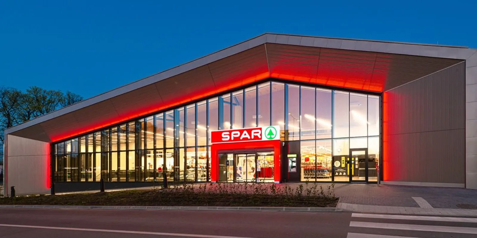 Most jelentette be a SPAR: komoly kedvezmények jönnek, rengeteg vásárló örülhet