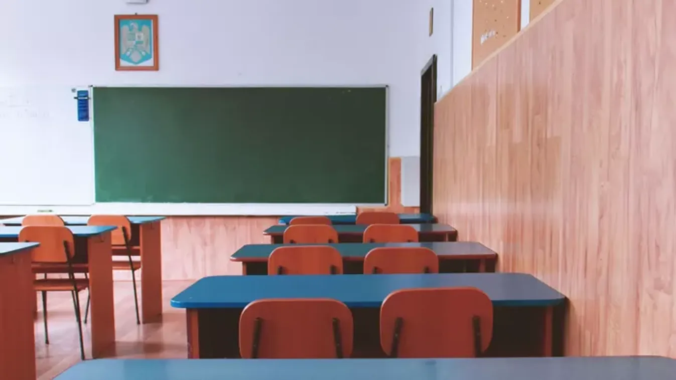Elképesztő, mire vetemedett az iskolai gondnok, a kamerák buktatták le