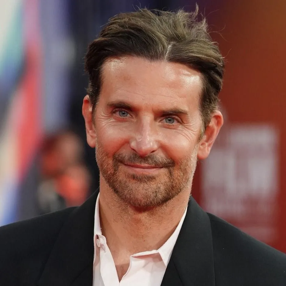 Bradley Cooper ráerősített a Gigi Hadiddal való házassági pletykákra: friss fotó készült a sztárpárról