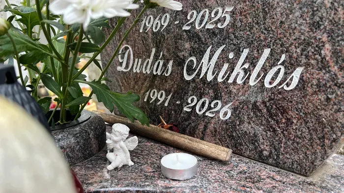 Szívszorító, így néz most ki Dudás Miki sírja