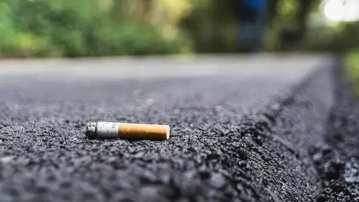 Cigaretta okozhatott tüzet – hajszálon múlt a nagyobb baj