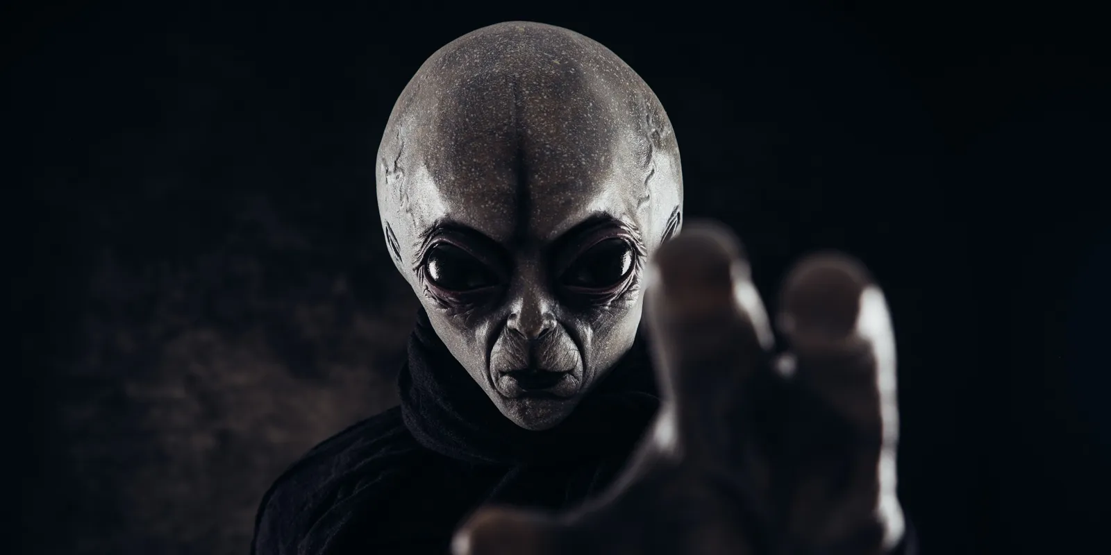 Megjárta a Holdat – hátborzongató dolgot állít az UFO-król