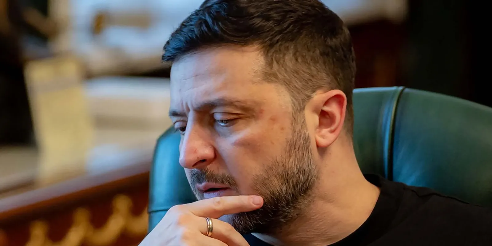 Zelenszkij fekete pénzzel avatkozik be a választásokba