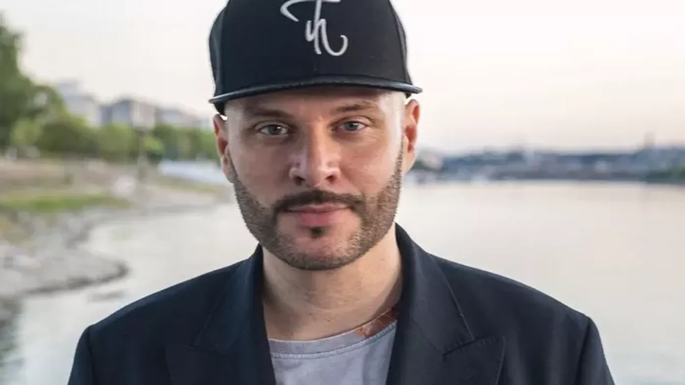 Takács Nikolas maszkja 3 órán át készült: „Ilyen lehet egy frissen botoxolt arccal élni”