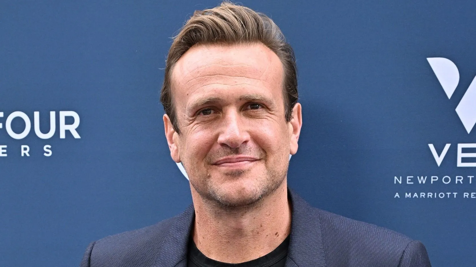 Az így jártam anyátokkal sztárja, Jason Segel megnősült