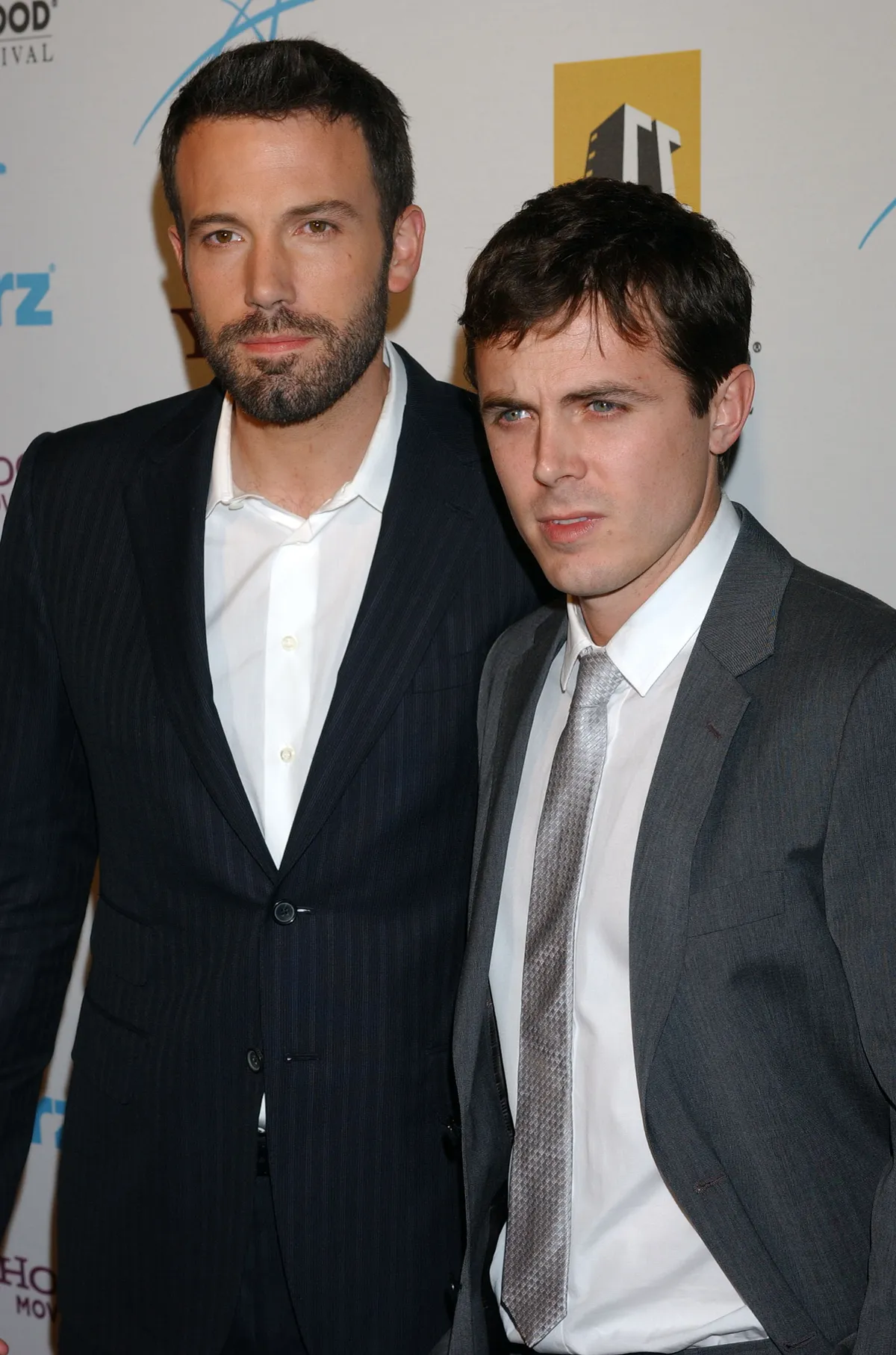 Ben Affleck és Casey Affleck két hónap különbséggel elvesztették mindkét szülőjüket