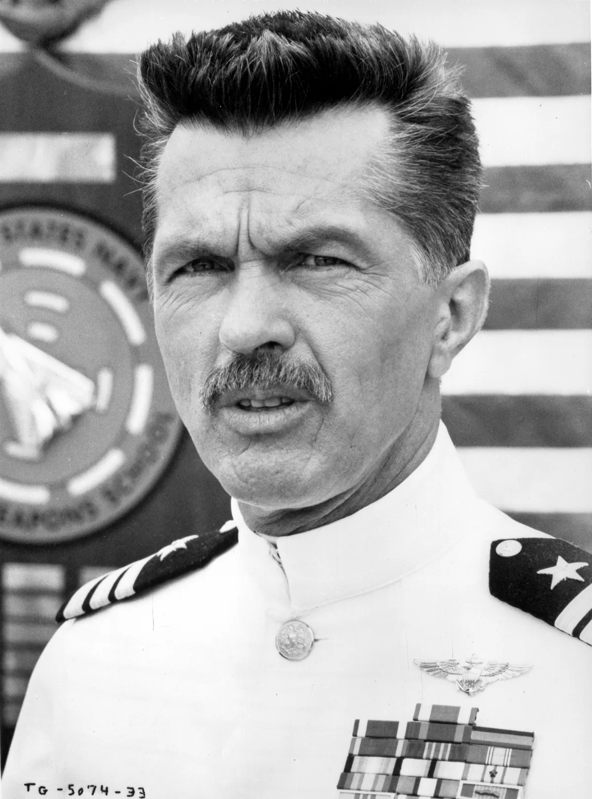 Tom Skerritt a Top Gun című filmben Mike 'Viper' Metcalf parancsnokot játszotta