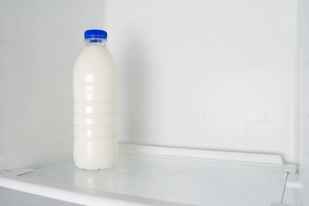 Tej tárolása a hűtőszekrényben