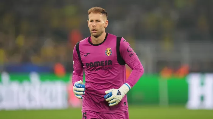 Csodás hírt osztott meg Gulácsi Péter és felesége