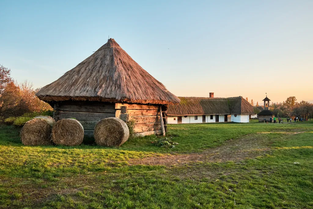 Szentendre skanzenje látványos gyűjteménnyel büszkélkedik a magyar népi építészet legjavából. 